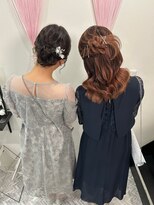 ベルグロー 北新地(BELLEGROW)&nbsp;シニヨンとハーフアップ・ペア｜梅田・北新地ヘアセット