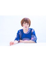 ブーケブラン(BOUQUET BLANC) 美しいフォルムの前下がりショートボブ
