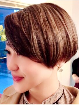 フルブライト(Full Bright) 心斎橋美容室☆襟足スッキリ!刈り上げ女子