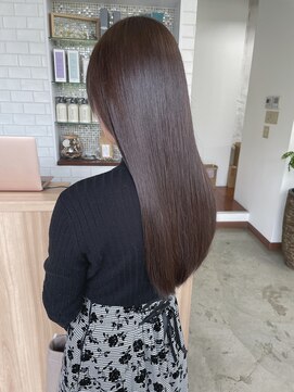 ヒトノワ(Hito.nowa) 髪質改善×赤みなしブラウン【三盃】