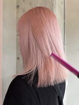 ソル ジングウマエ(SOL JINGUMAE) 切りっぱなしミディアム顔周りレイヤーペールピンクベージュ30代