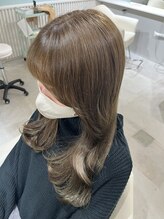 ワークスヘアー(WORKS HAIR) オリーブベージュ ブリーチなし くびれ巻き
