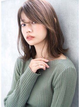 エレノア 藤沢(Eleanor) 【くびれセミロング】艶×抜け感の大人ヘア