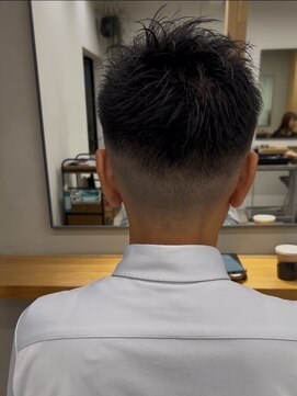 ロマリア 青山 南青山(Lomalia) メンズショートヘア[青山/表参道/白髪染め/白髪ぼかし/縮毛矯正]