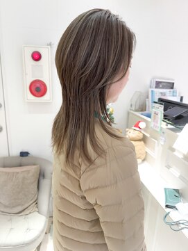 アコテアット ヘア(acote @) イメチェン/ウルフ/レイヤー/前髪/ピンクベージュ/ハイライト