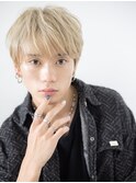 10代20代ハイトーンカラー王道くせ毛風メンズカットh戸田公園