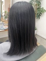 リトロボ(ritrovo) 黒くはしたくない方必見!ダークグレージュカラー