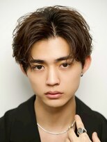ルーシー 名古屋栄(LUCEY) センターパートニュアンスパーマフェザーパーマ波巻きパーマ