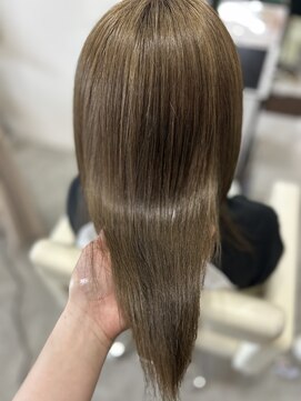 ヘアアンドスパ エメ(Aimer) oggiottoトリートメント