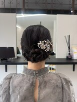 ヘアガーデン ティアラ(Hair Garden TIARA) 編み込みアップスタイルヘアセット成人式ヘアセット前髪カット