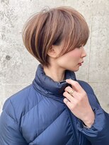 ロンド クラン 岡崎(Lond Clan)&nbsp;20代30代丸み低め前下がり束感ハイトーンショートボブ