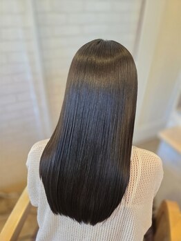 ラカシェット(La cachette)の写真/自然で柔らかな、憧れの艶髪へ。マンツーマン施術で、一人ひとりに合わせた髪質改善をご提供。