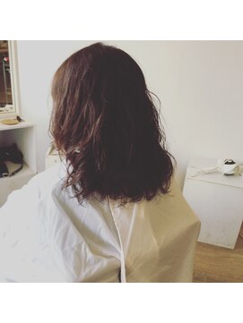 カタチヘアー(HAIR) 。。。。。素直。。。ミディアムパーマのカタチ。。。
