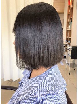 メタ(META) 前下がりボブレイヤーで可愛く☆