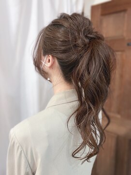 スイート ヘアデザイン(Suite HAIR DESIGN) 《ヘアアレンジ》ポニーテール ゆるふわ