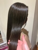 ヘアースペースブルームエア HAIR SPACE BLOOM Ea&nbsp;濃いめアッシュの艶カラー