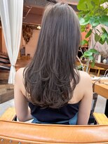 インビテーション(invitation)&nbsp;【NARUOKA】栄レイヤーカット/オリーブグレージュ/透明感カラー