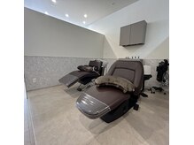クロレヘアー(Colorer Hair)の雰囲気（ヘッドスパ専用のシャンプー台もありフルフラットになります。）