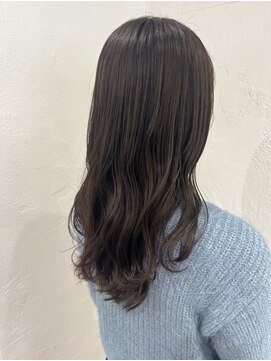 シェリ(Cheri) 透明感たっぷり暗髪ブルージュカラー