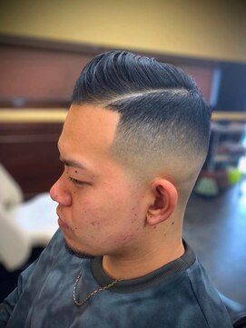 キングズバーバーショップ 本店(King's Barbershop) メンズ/メンズカット/フェードカット/フェード/学割