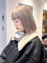 ミラ 新宿(MILA)&nbsp;透明感ブリーチダブルカラー／ハイトーン大人こなれミディ/新宿