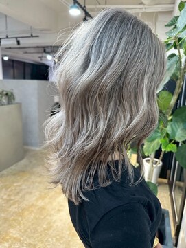 メリー オオサカ(Merly Osaka) white silver