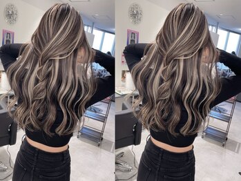 キング 心斎橋店(K!ng)の写真/【HPBヘアコレ2024スタイル350選出】日本各地で開催する《ハイライトセミナー講師が在籍》