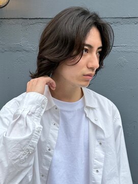 キュー(Cue_) メンズボブウルフロングレイヤーニュアンスパーマワックスなし