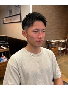 ワンワンオー バーバーショップ 博多店(@110 BARBER SHOP) サイドパートローフェードミドルフェード無造作ヘアナードヘア