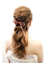 エメリヘアー(Emeli Hair)&nbsp;ルーズなアレンジハーフアップ