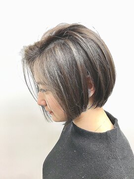 イースブルー(Y's Blue) 3Dハイライトボブ