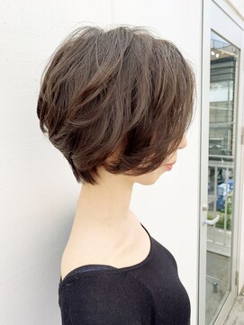 ルーファス 恵比寿 渋谷(Ruufus) 小顔に見える丸みショート【Ruufus恵比寿渋谷】314ｂ5