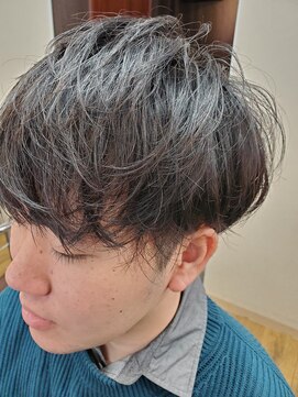 カラーリリー(calla lily) men'sマッシュ ゆるエモパーマ
