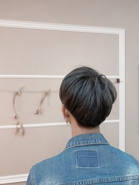 スミィ(Smy) グレイカラー