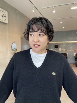 ナループロア ハチ(Nalu pu loa hachi) ショートパーマ