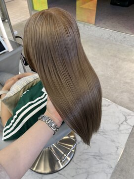 ロンドルーチェ 心斎橋(Lond luce) ダークアッシュ/ミディアムレイヤーカット［髪質改善/縮毛矯正］