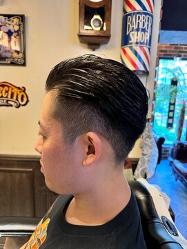 バレス 田町(BALES) [スキンフェード/ツイストスパイラル/田町]