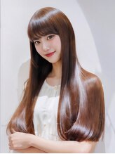 STEP 4ー2施術【敏感肌さん、ツヤが欲しい方向けのオイルカラーなどのダメージレスカラーなどで施術】
