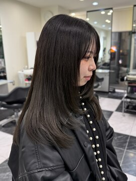 テテ(TETE) レイヤーカット/オリーブベージュ