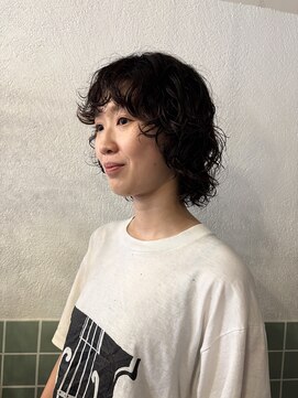 ニーム(nimes) kaon  ミディアムパーマ