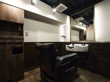 ラヴィザバーバー 理容室(LAVIE the BARBER)の雰囲気（全席完全個室空間で他の方が気になりません＜理容室＞）