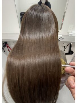 ライア 下北沢(laia) 艶髪【髪質改善 laia 下北沢 美容室 縮毛矯正 マンツーマン】