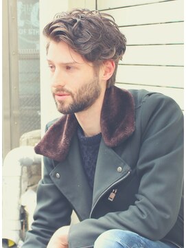 ワースホワイル(WORTH WHILE) 刈り上げセンターパートサーフカール波巻きツイストスパイラル