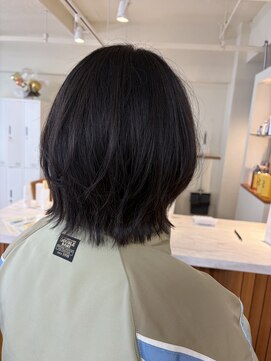 ラナ(LANA) レイヤーボブで楽しむ春スタイル