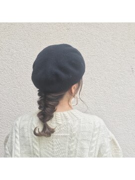 ワエン(WAEN) 3連くるりんぱのダウンアレンジ