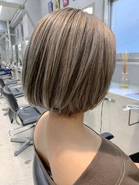 テトヘアー(teto hair) シルバー、ブロンド、ベージュ、ブリーチ