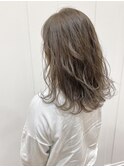 くすみベージュカラー