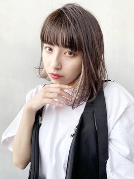 アイティー バイ アルバム 浦和店(IT by ALBUM) 外ハネボブ_オリーブカラーハイライトカラー_87581