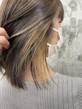 カフネ ジュントス ヨロ(Cafune' juntos YOLO) イヤリングカラー