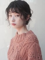 カーキグレージュ　ボブ　大人かわいい　フェザーバング